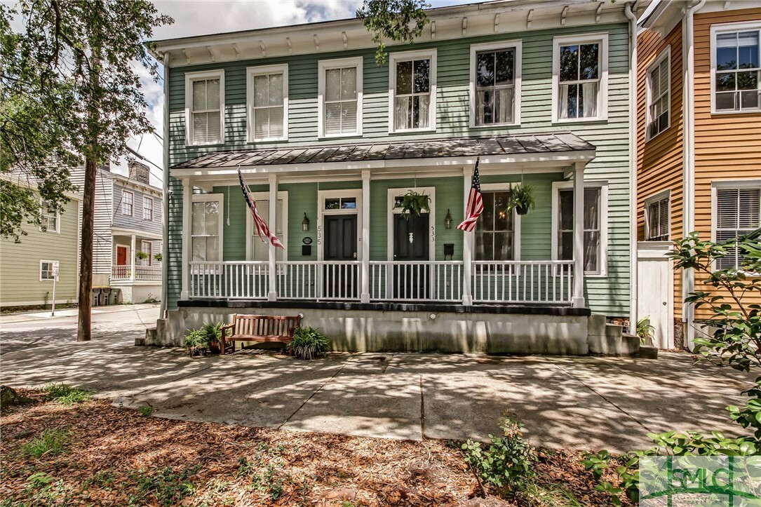 Property Photo: 533 E Broad Street GA 31401