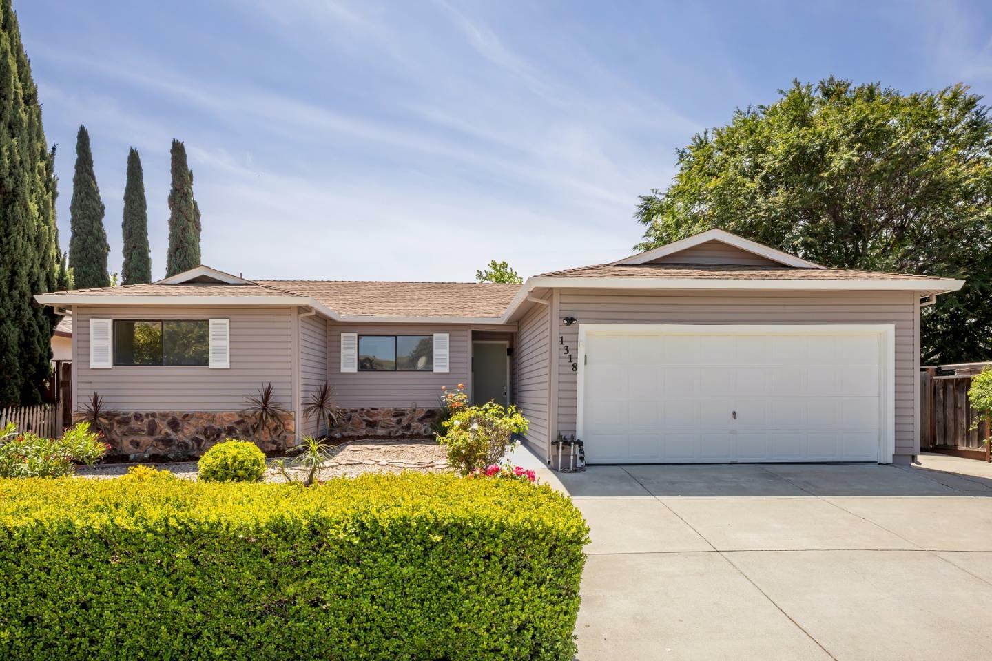 Property Photo: 1318 Guerrero Court CA 95035