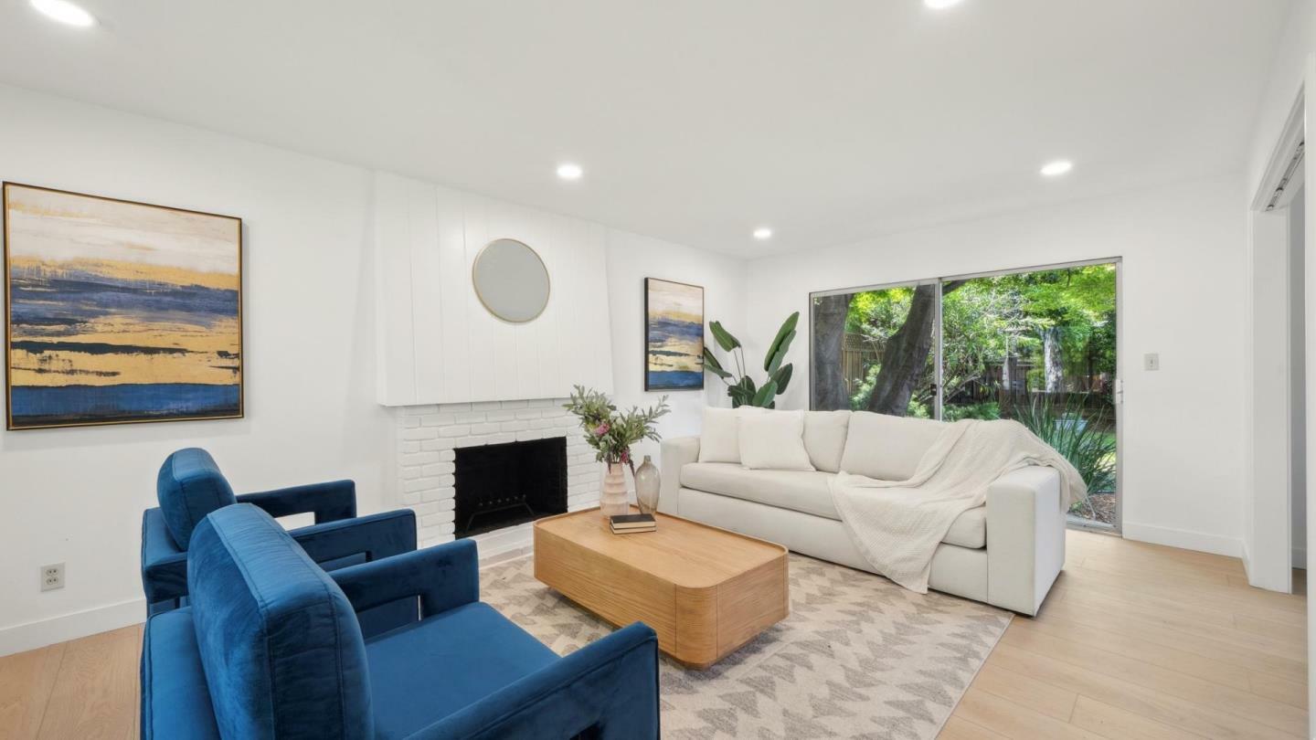 Property Photo: 1121 Monica Lane CA 95128