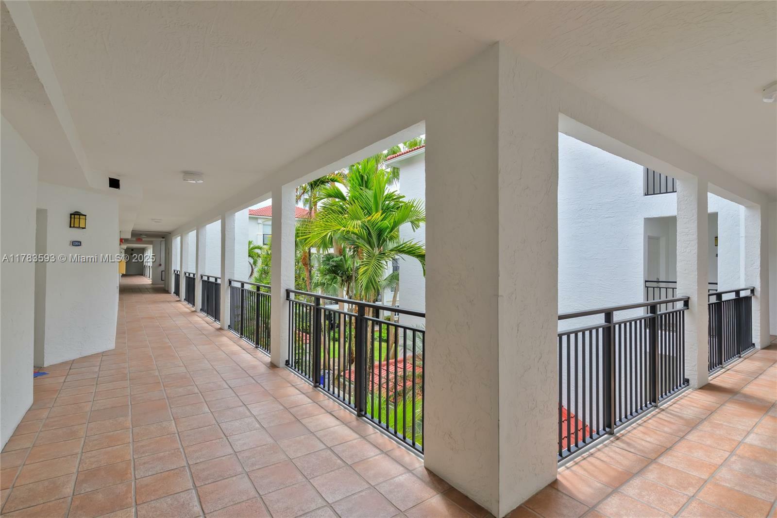 Property Photo: 3245 NE 184th St 13304 FL 33160
