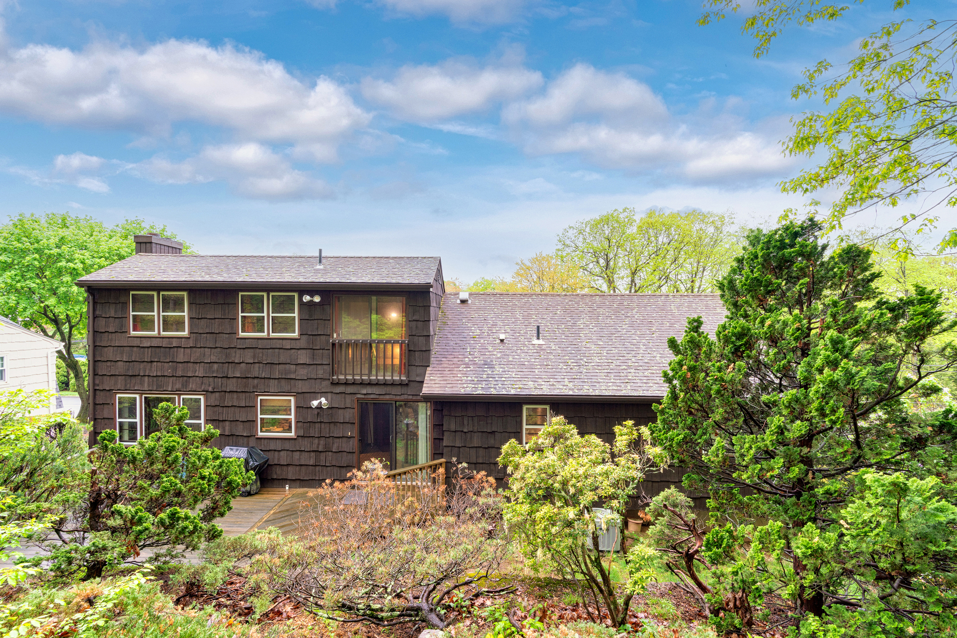 Property Photo: 214 Candlewyck Drive CT 06111