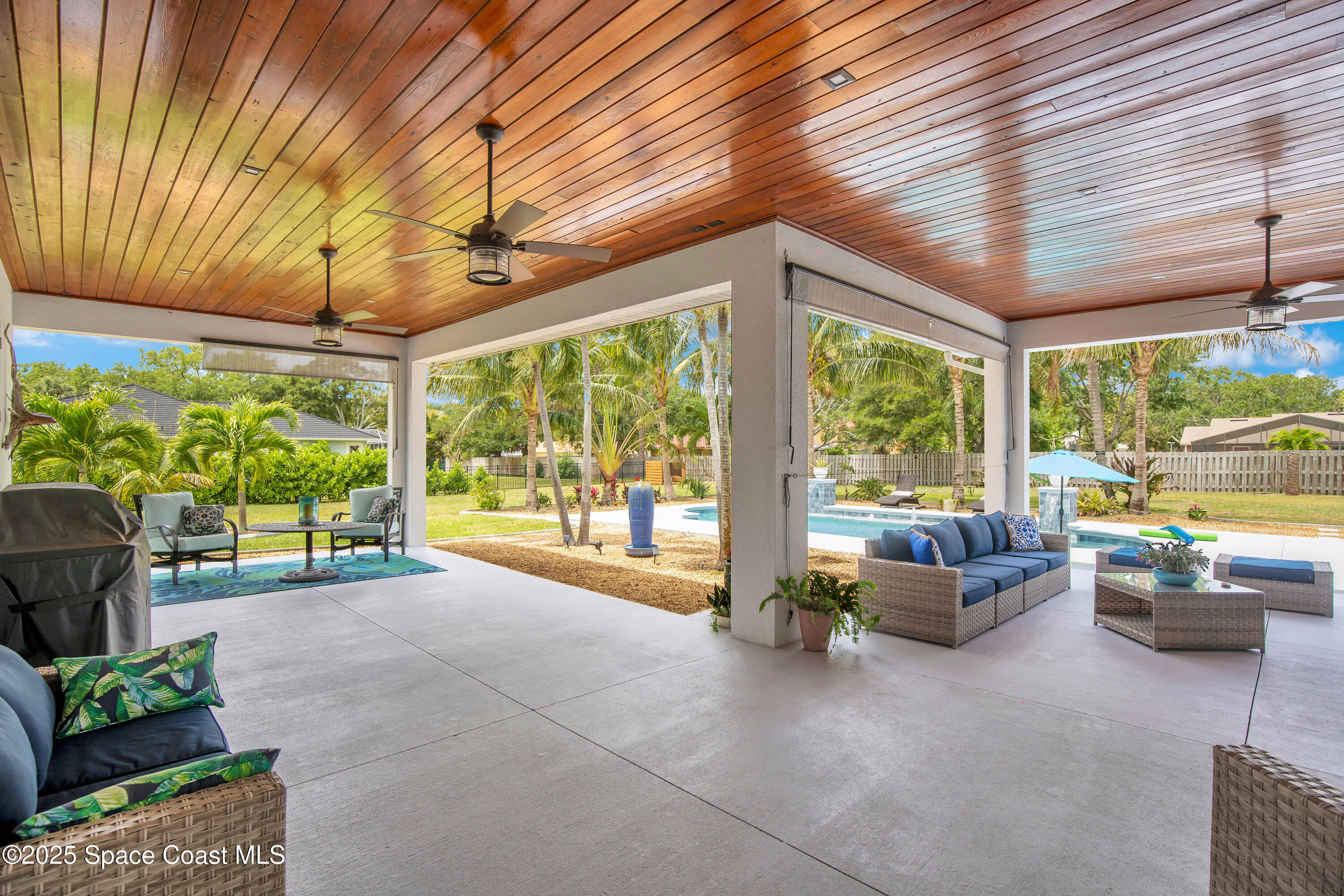 Property Photo: 130 Utopia Circle FL 32952