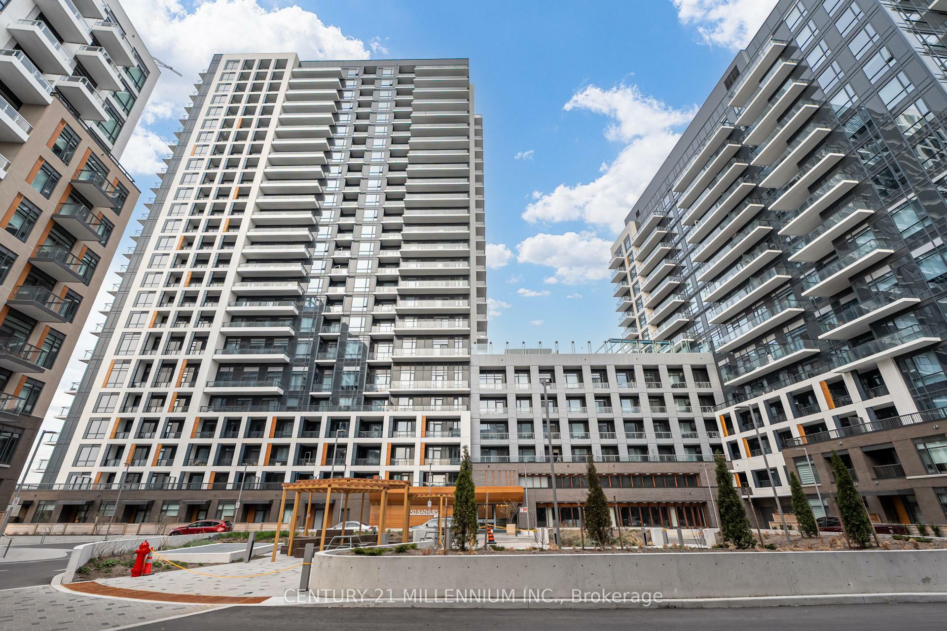 Property Photo: 7950 Bathurst Street 404 ON L4J 0L4