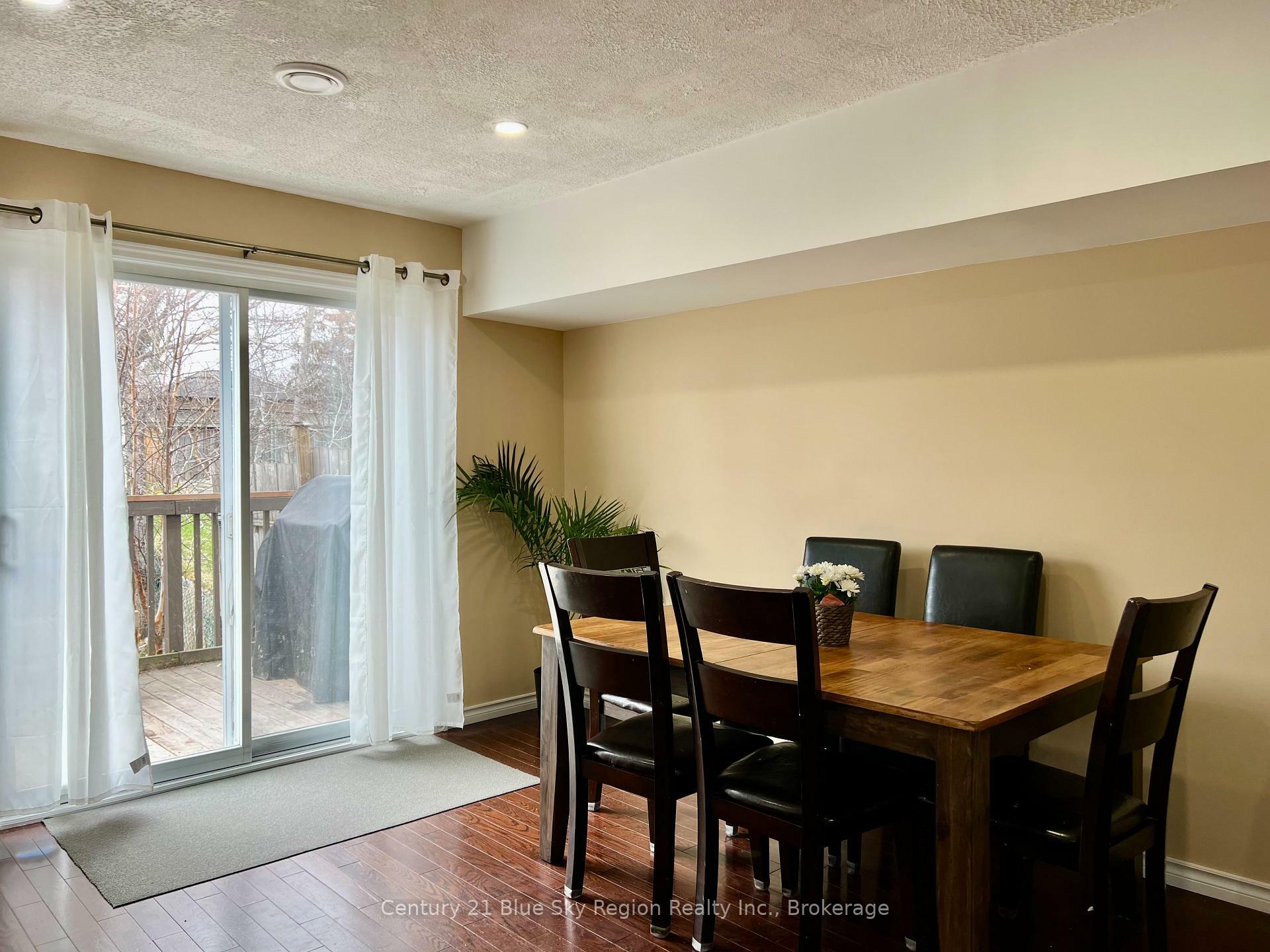 Photo de la propriété: 23 Blair Street ON P1A 3V9