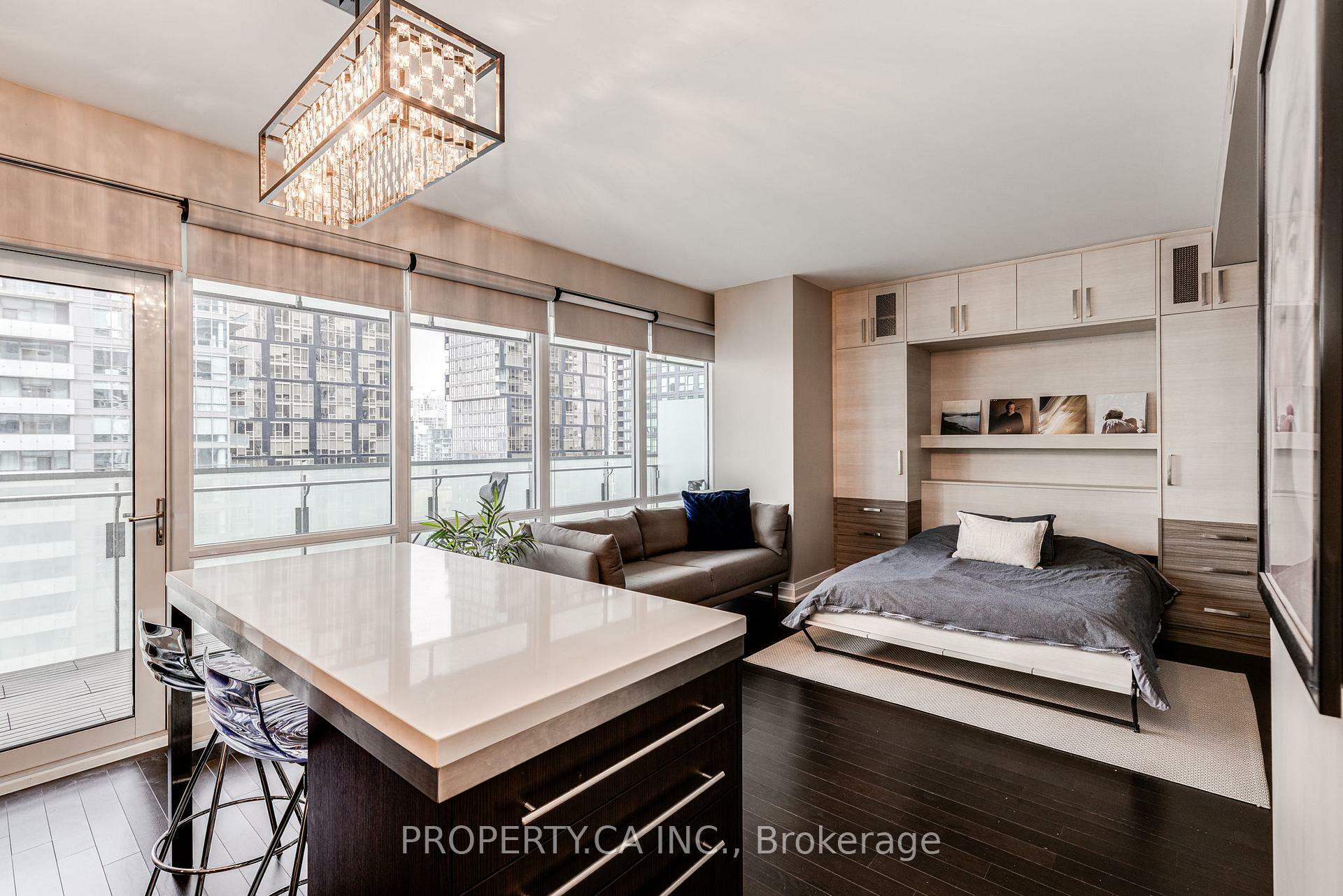 80 John Street 2702  Toronto ON M5V 3X4 photo