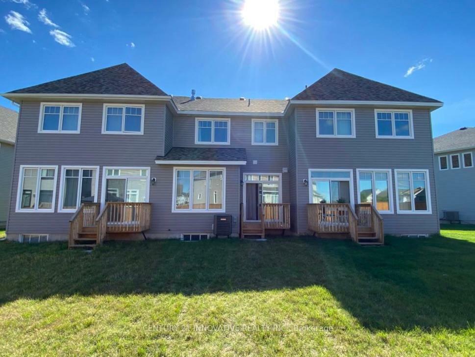 Property Photo: 1520 Davenport Crescent ON K7P 0M6