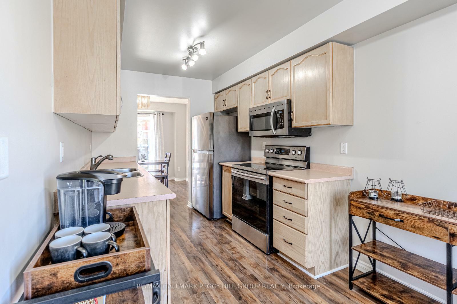 Property Photo: 5 Lyfytt Crescent ON L4N 7X4
