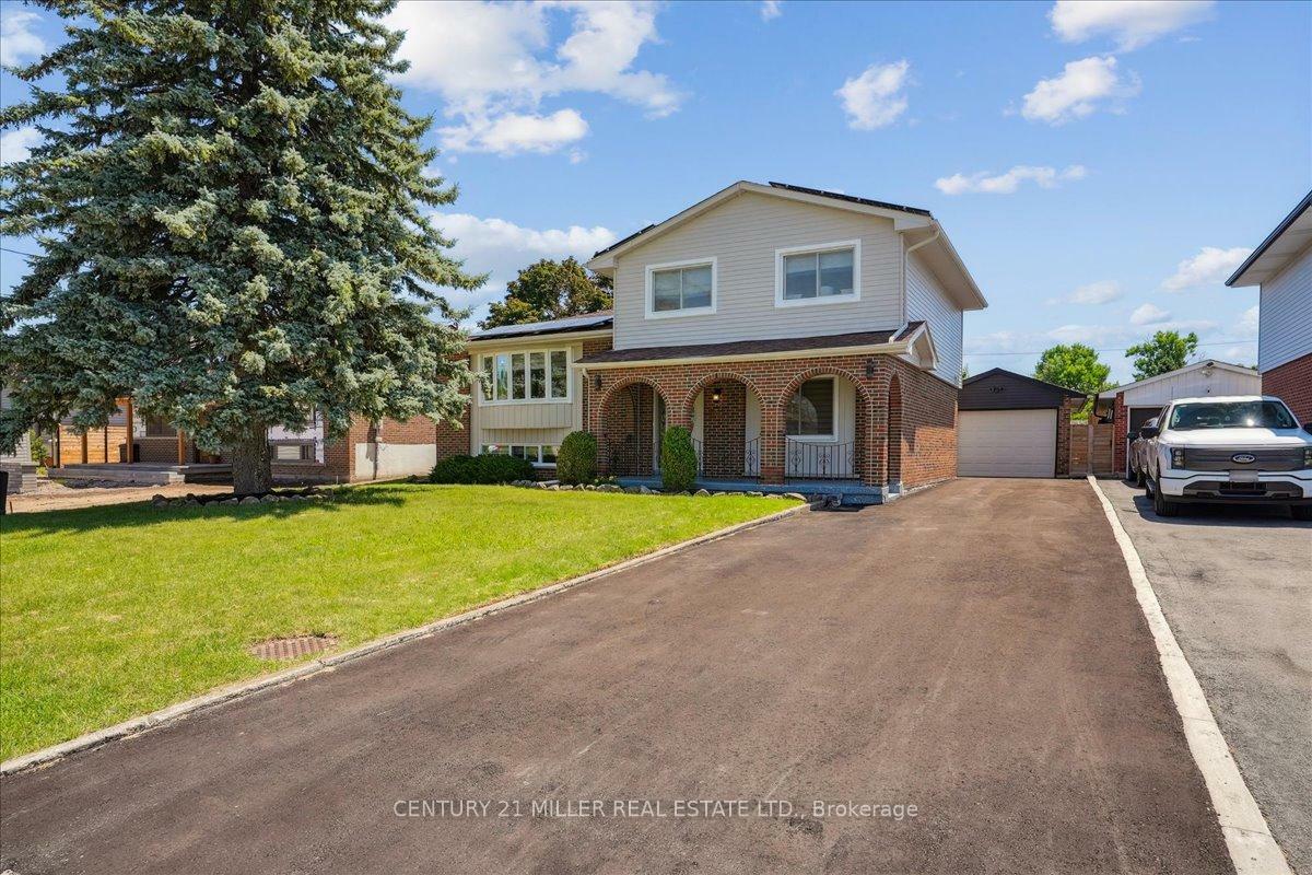 Property Photo: 242 Slater Crescent ON L6K 2C8