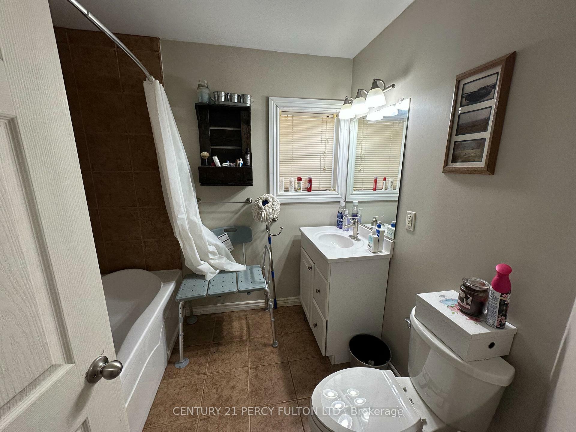 Property Photo: 19 Pelham Street ON K8V 5A8