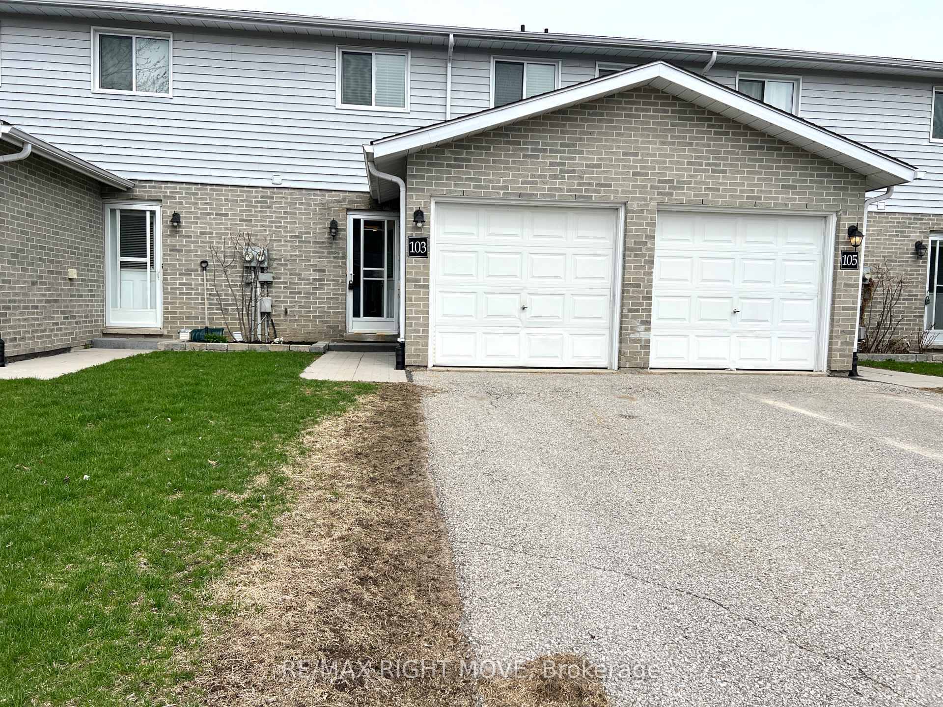 Property Photo: 25 South Street 103 ON L3V 7M7