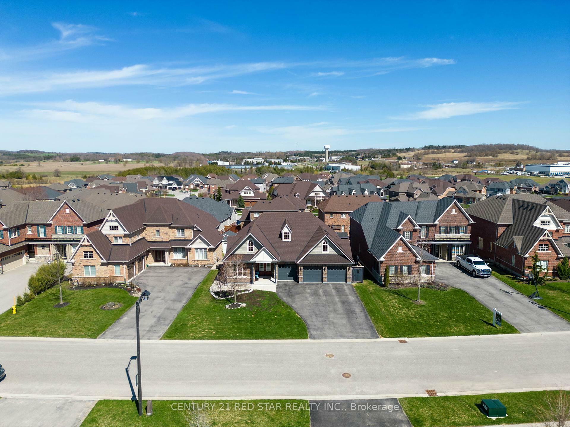 Photo de la propriété: 18 Mitchell Crescent ON L9W 6W6