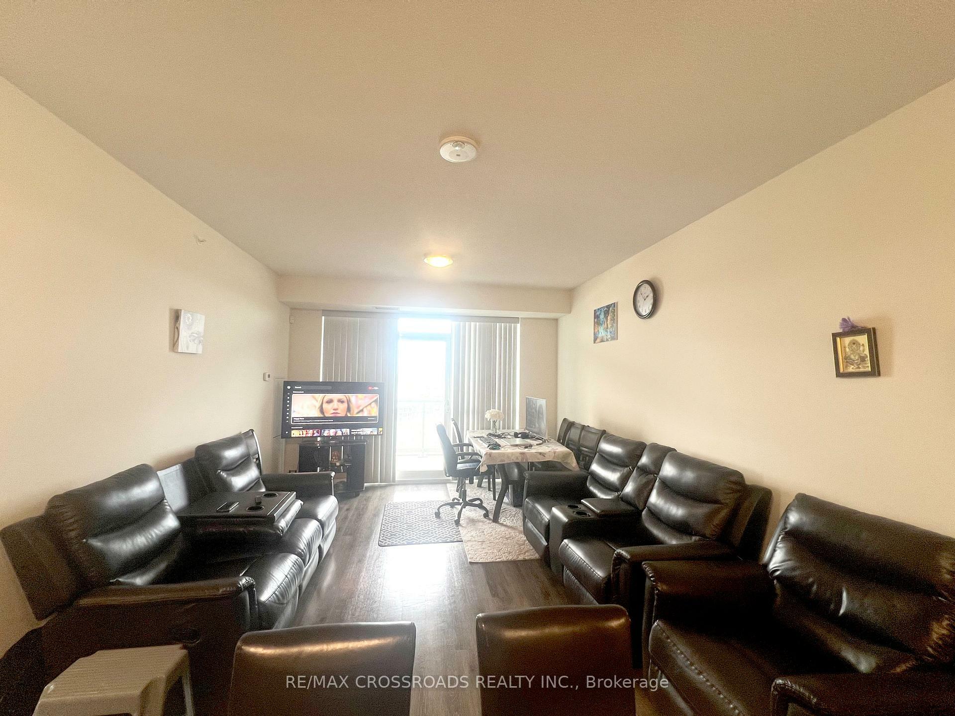 Property Photo: 2093 Fairview Street 502 ON L7R 0E6