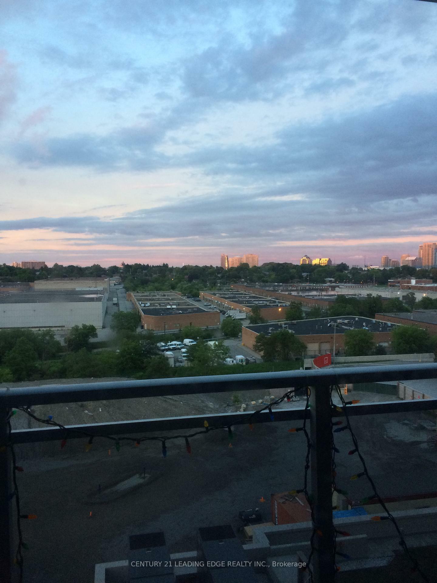 Photo de la propriété:  255 Village Green Square 710  ON M1S 0L7 