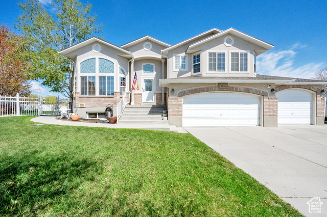 Property Photo: 5156 W Cherry Laurel Ln UT 84081