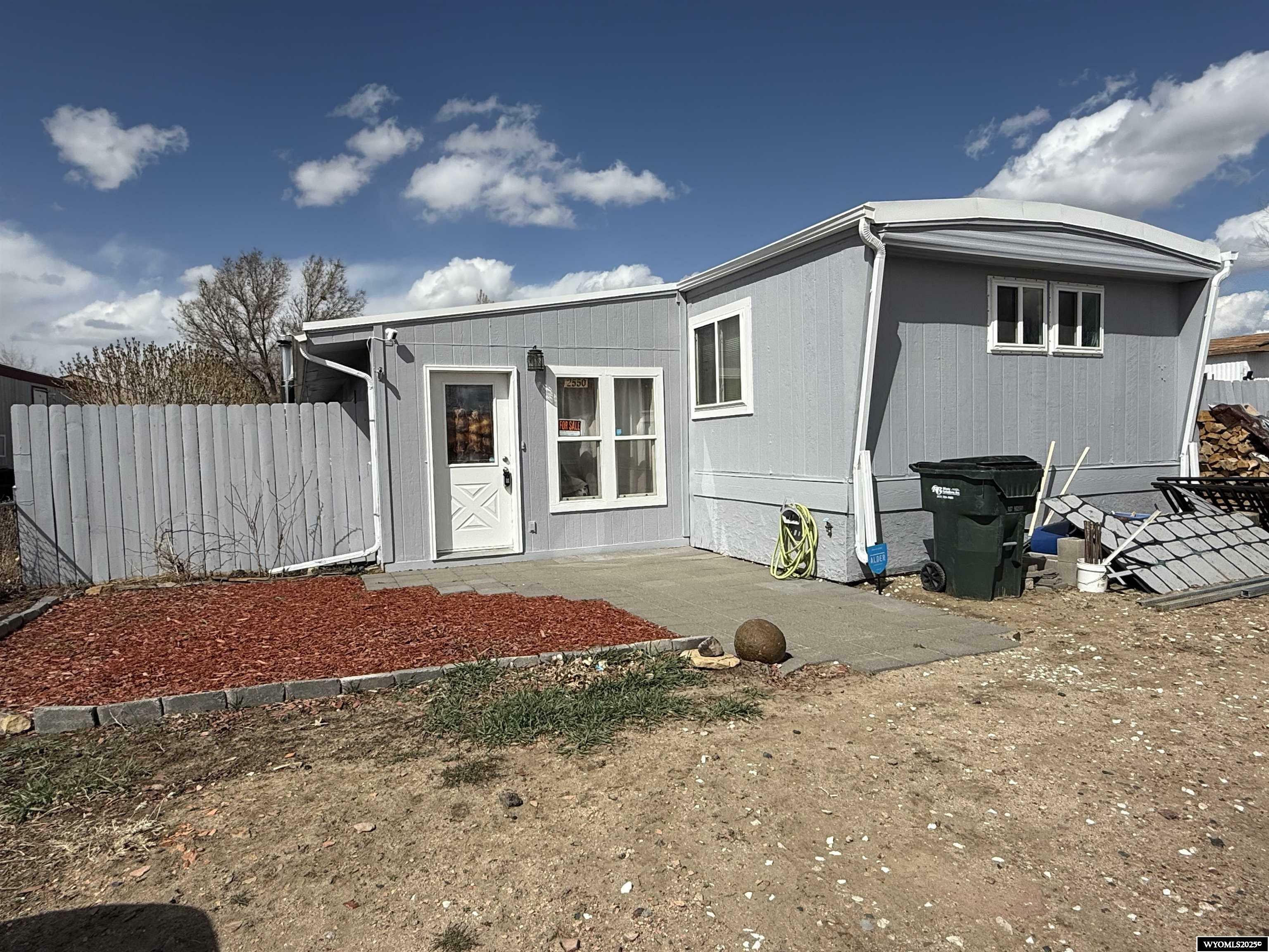 Property Photo: 2550 Sunset Avenue WY 82601