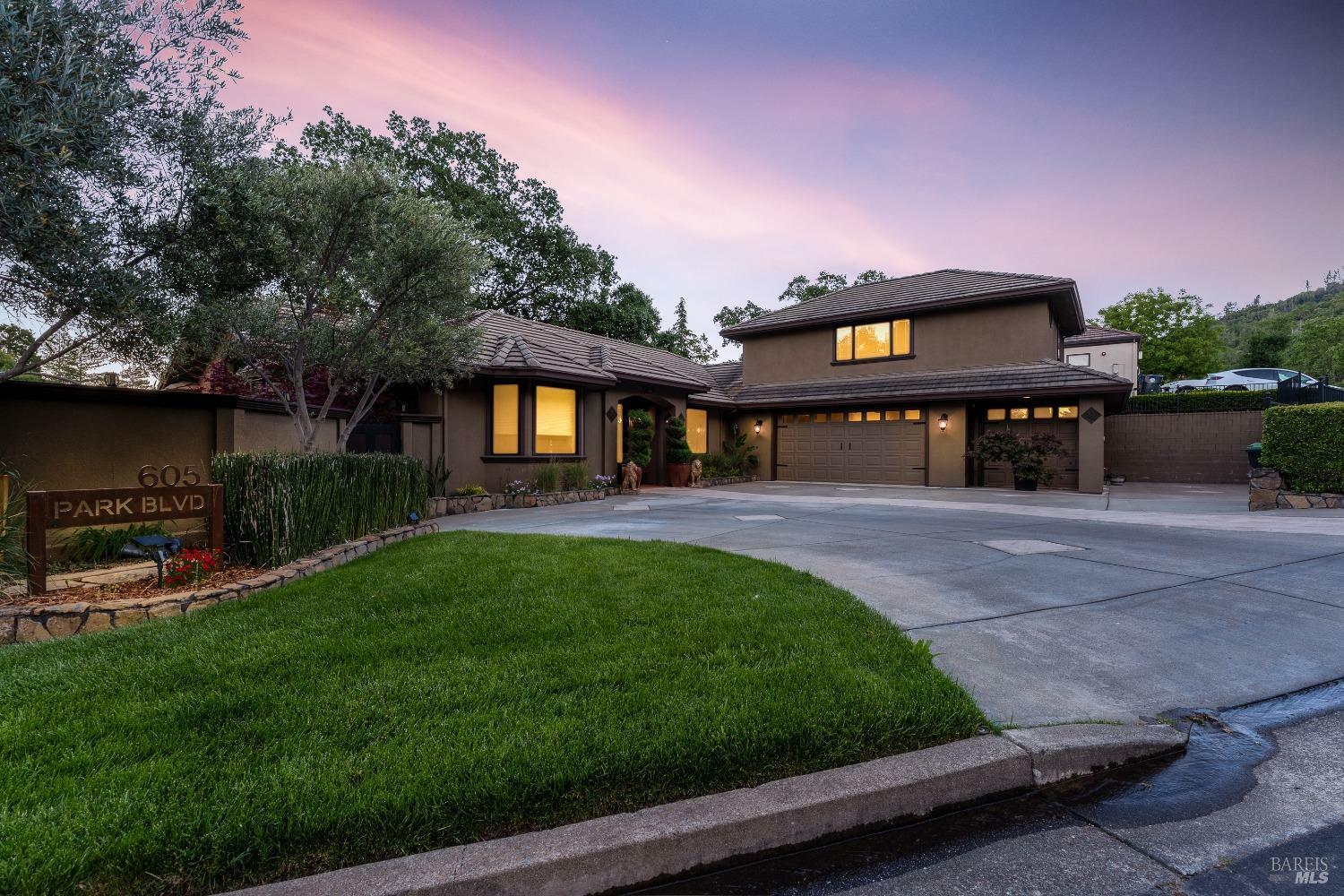 Property Photo: 605 Park Boulevard CA 95482