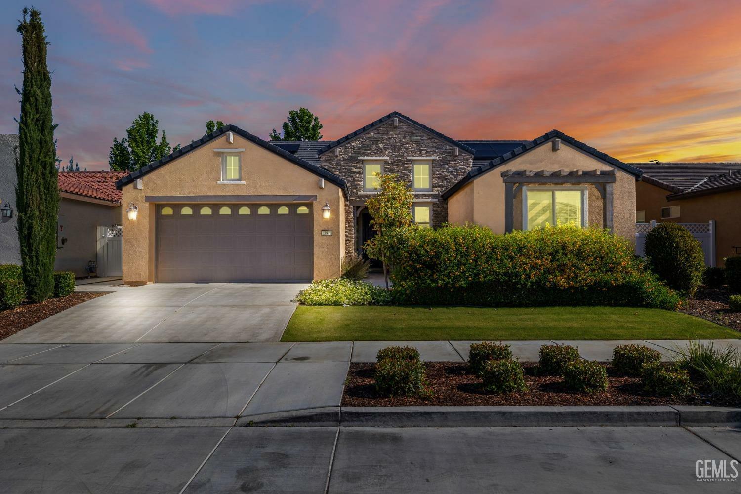 13914 Barbon Beck Avenue  Bakersfield CA 93311 photo