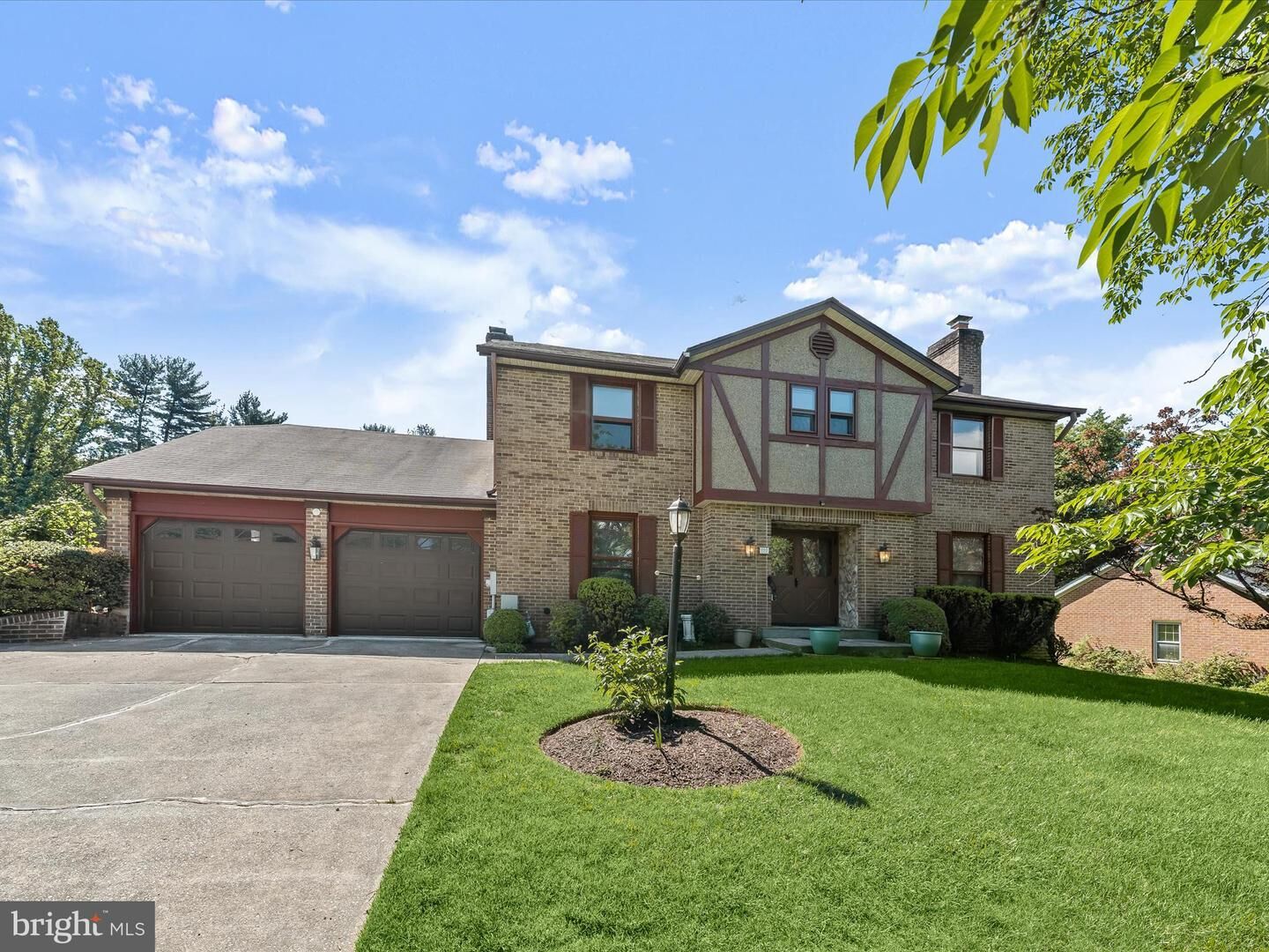 Property Photo: 222 Springloch Road MD 20904