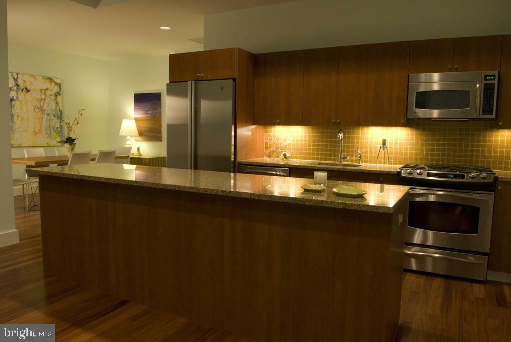 Property Photo: 1101 Locust Street 4C PA 19107