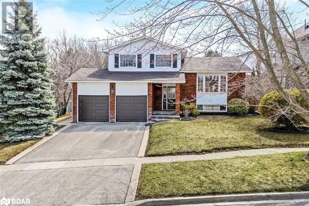 Property Photo: 11 Hillside Drive ON L7G 4W2