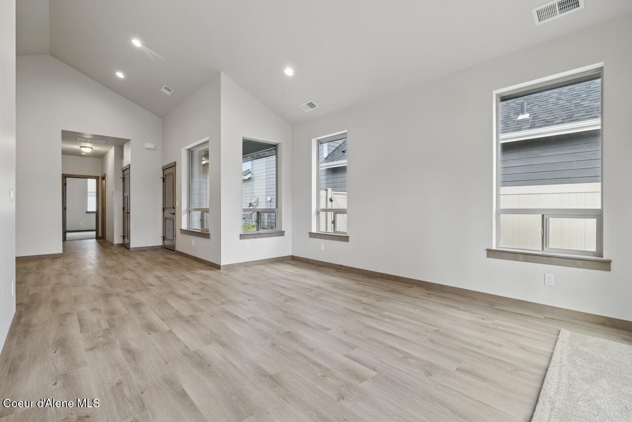 Property Photo: 8444 N Snowflake Ln ID 83835