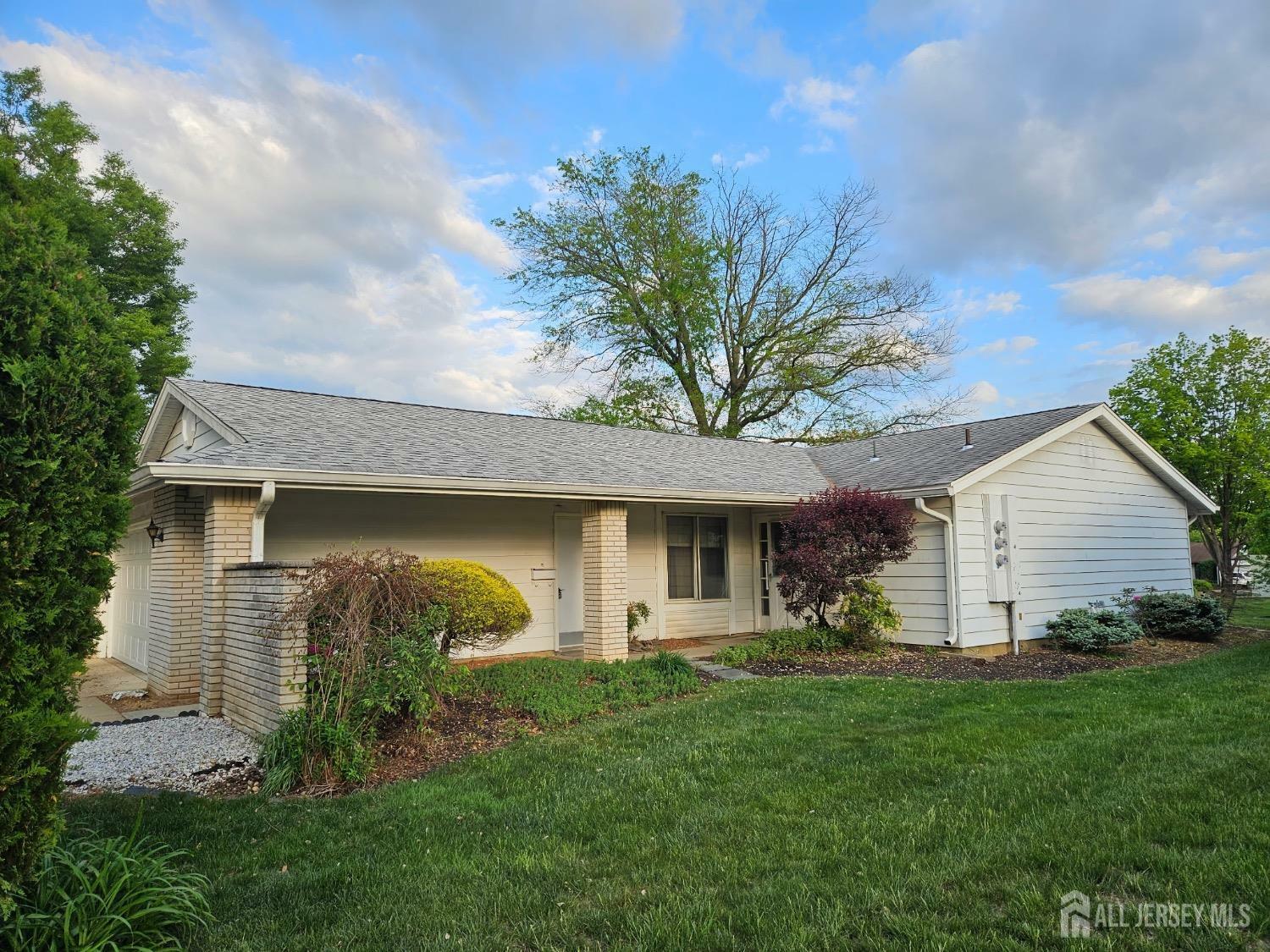 Property Photo: 166 Laurel Plaza 166C NJ 08831