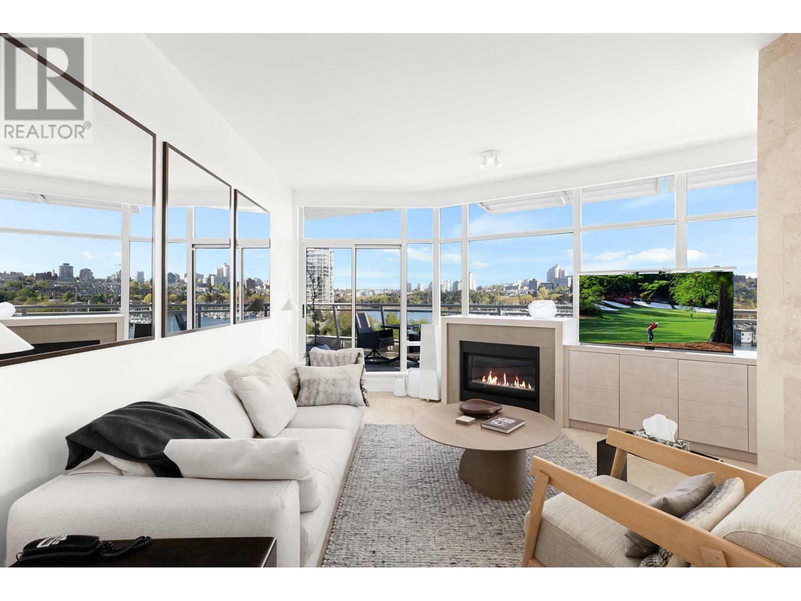 Property Photo: 628 Kinghorne Mews 701 BC V6Z 3H6