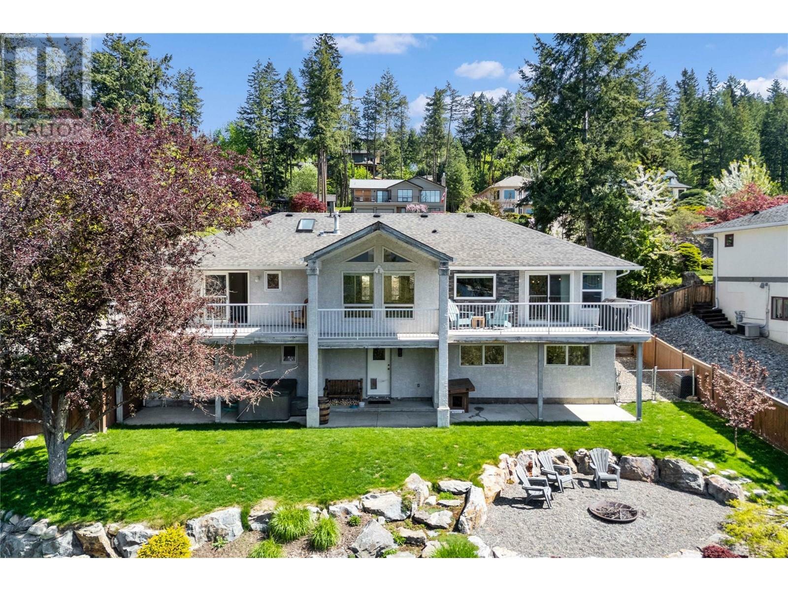 Property Photo: 4771 16 Street Northeast BC V1E 1E1