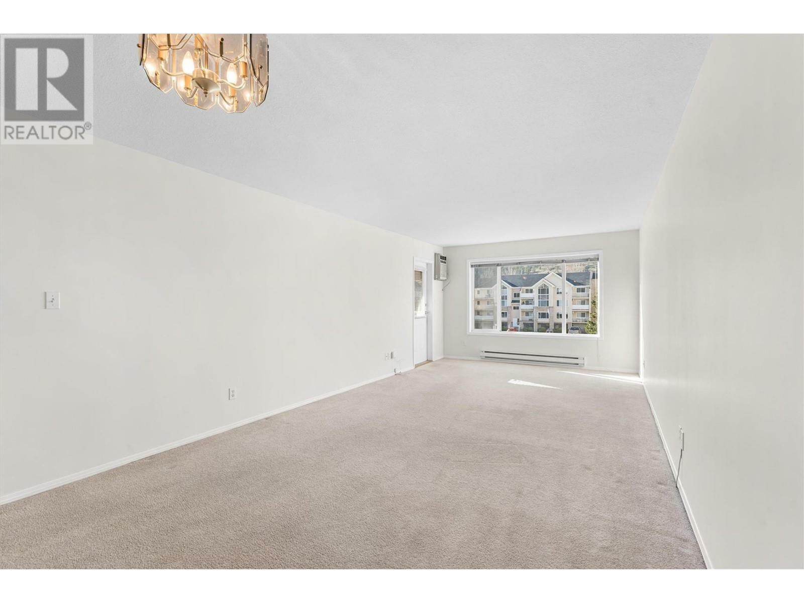 Photo de la propriété: 400 Sutton Crescent 205 BC V1V 2A5