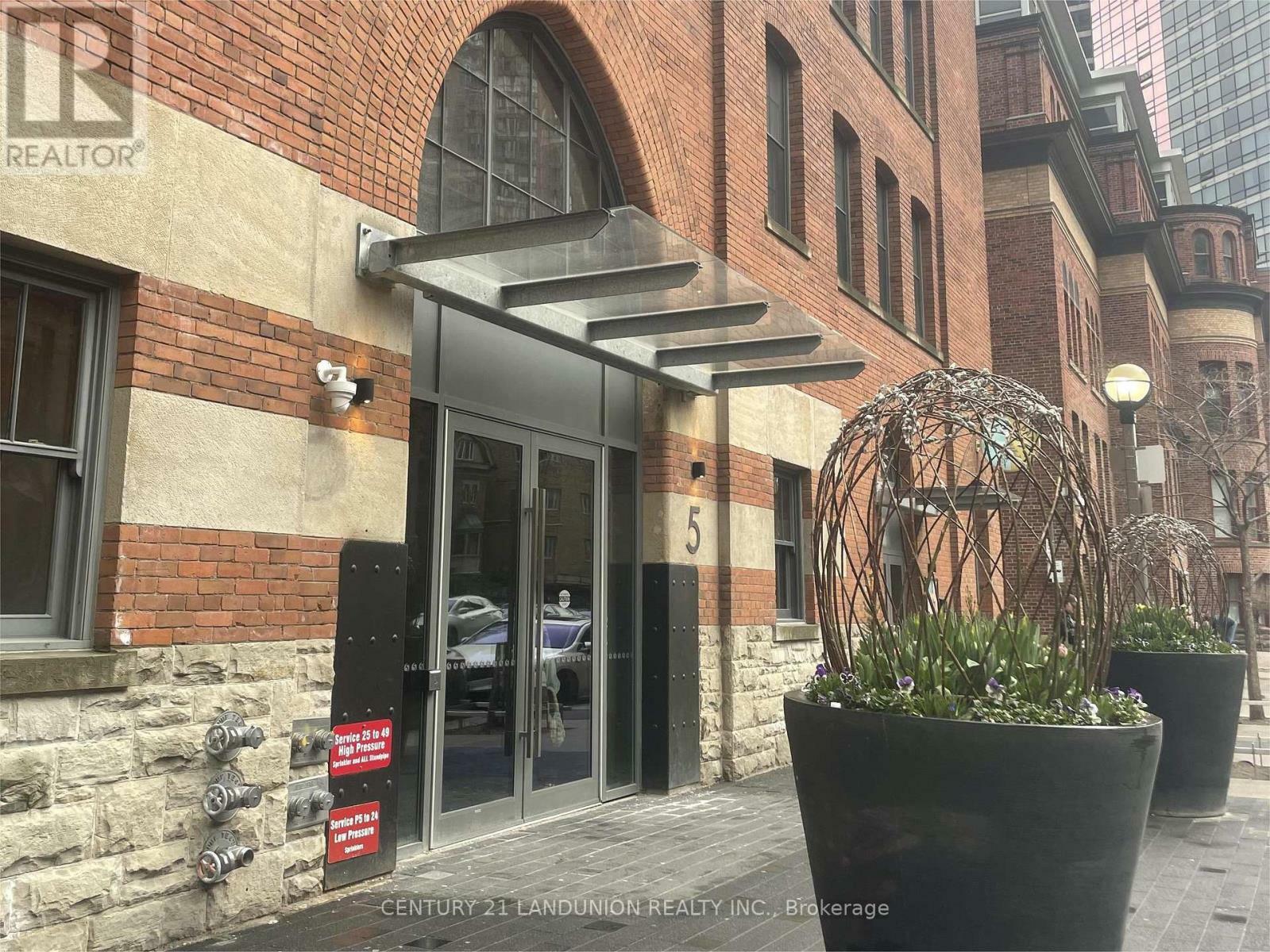 Property Photo: 5 St Joseph St Street 218 ON M4Y 0B6