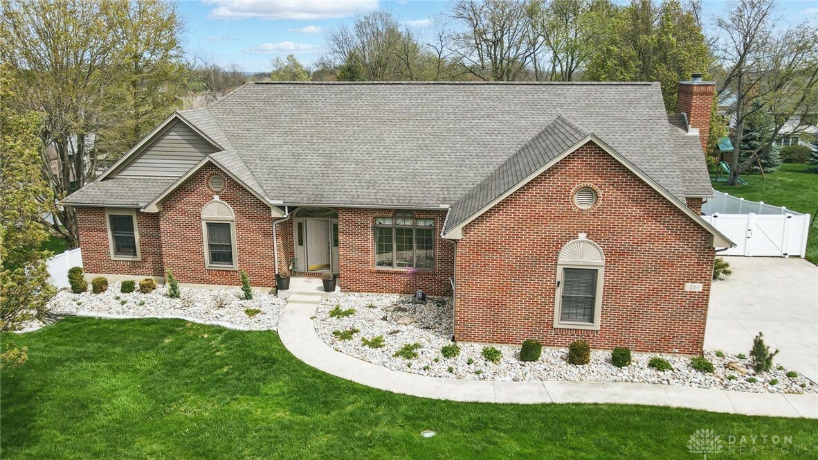 Property Photo: 214 Shelford Way OH 45440