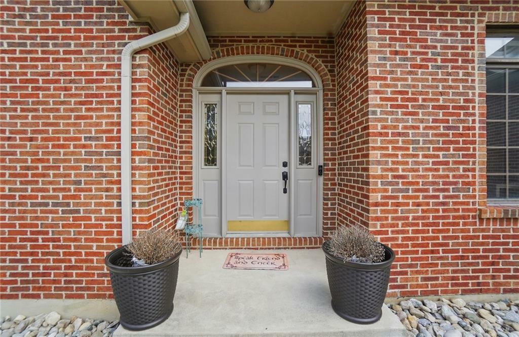 Property Photo: 214 Shelford Way OH 45440
