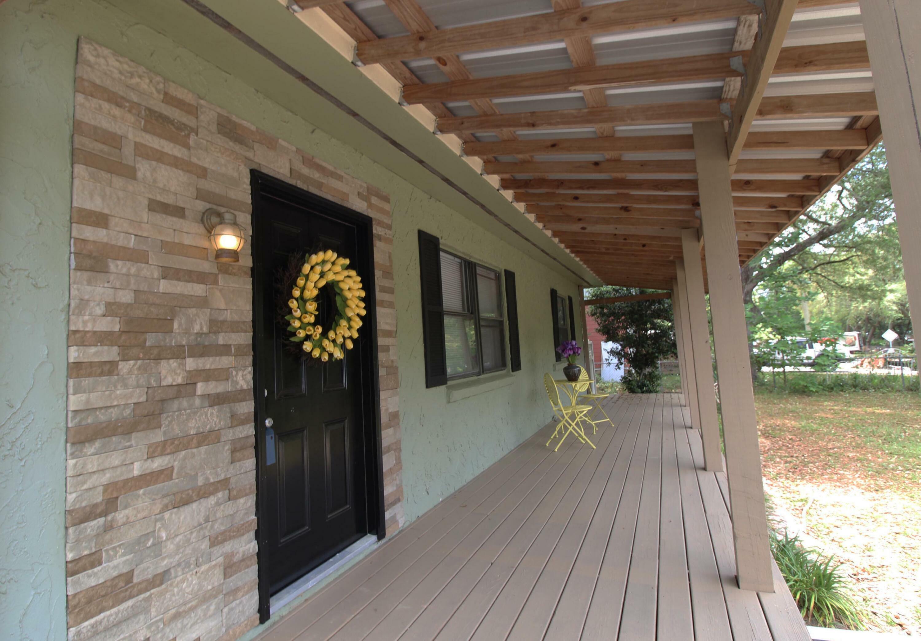 Property Photo:  106 3rd Street  FL 32578 