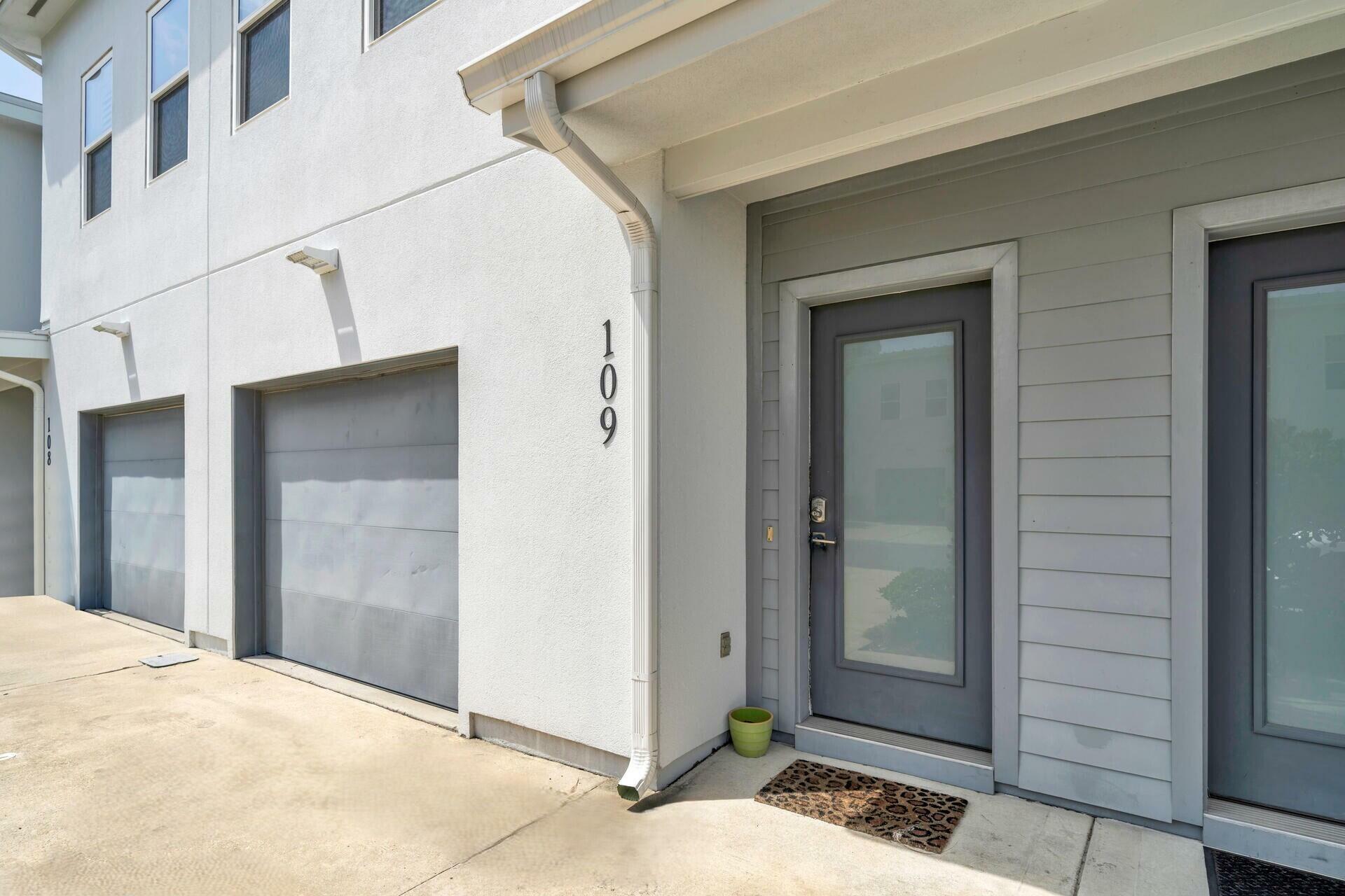 Property Photo: 340 Bluefish Drive Unit 109 FL 32548