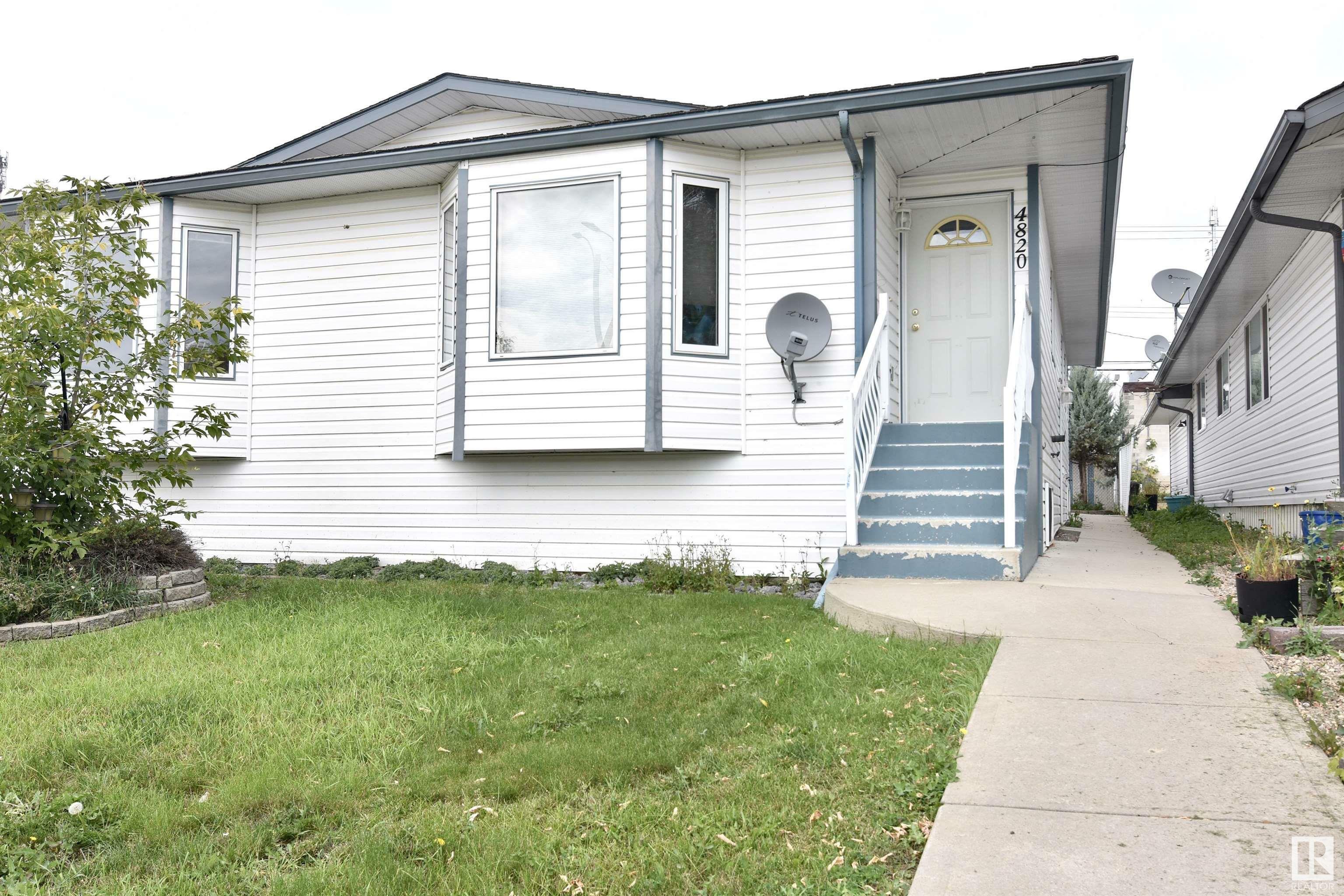Property Photo: 4820 49 Avenue AB T0A 3A3