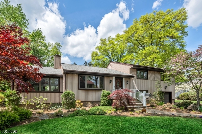 Property Photo: 7 Chestnut Pl NJ 07423