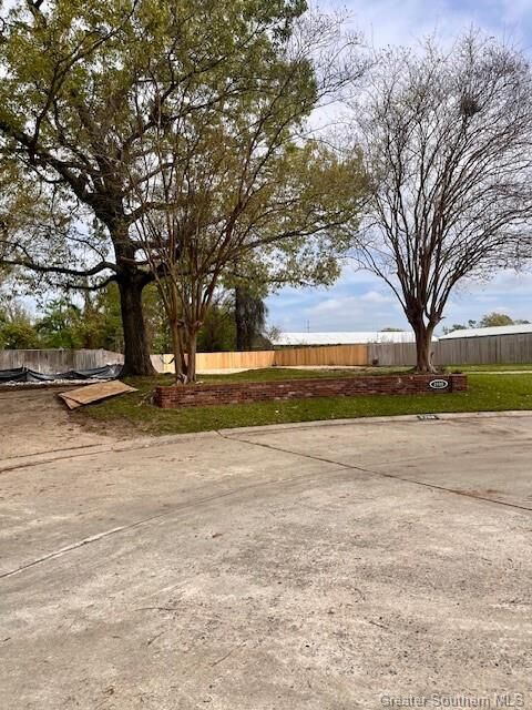 Property Photo: 2708 Myrtle Grove Lane LA 70605