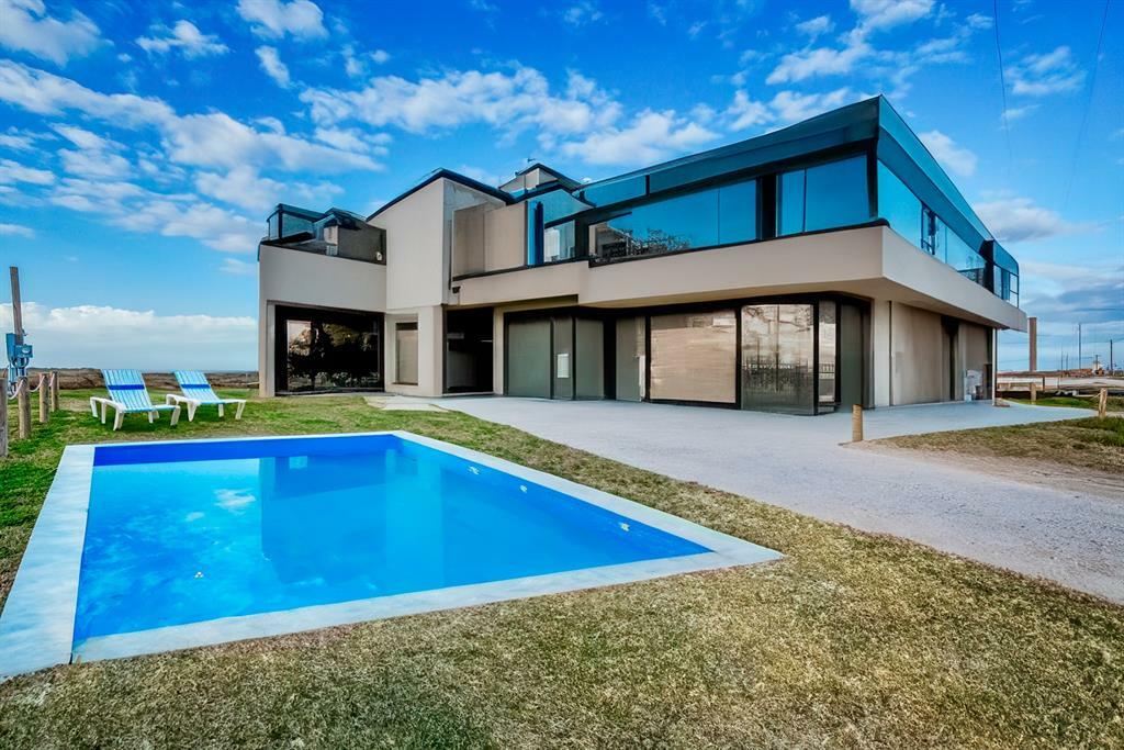 Property Photo: 1109 Gator Point TX 77650