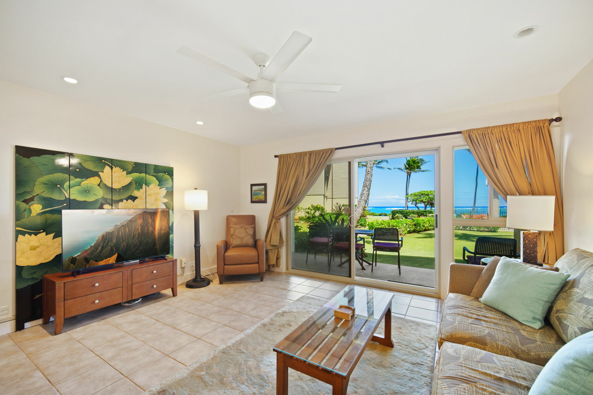 Property Photo: 4-900 Kuhio Hwy 118 HI 96746