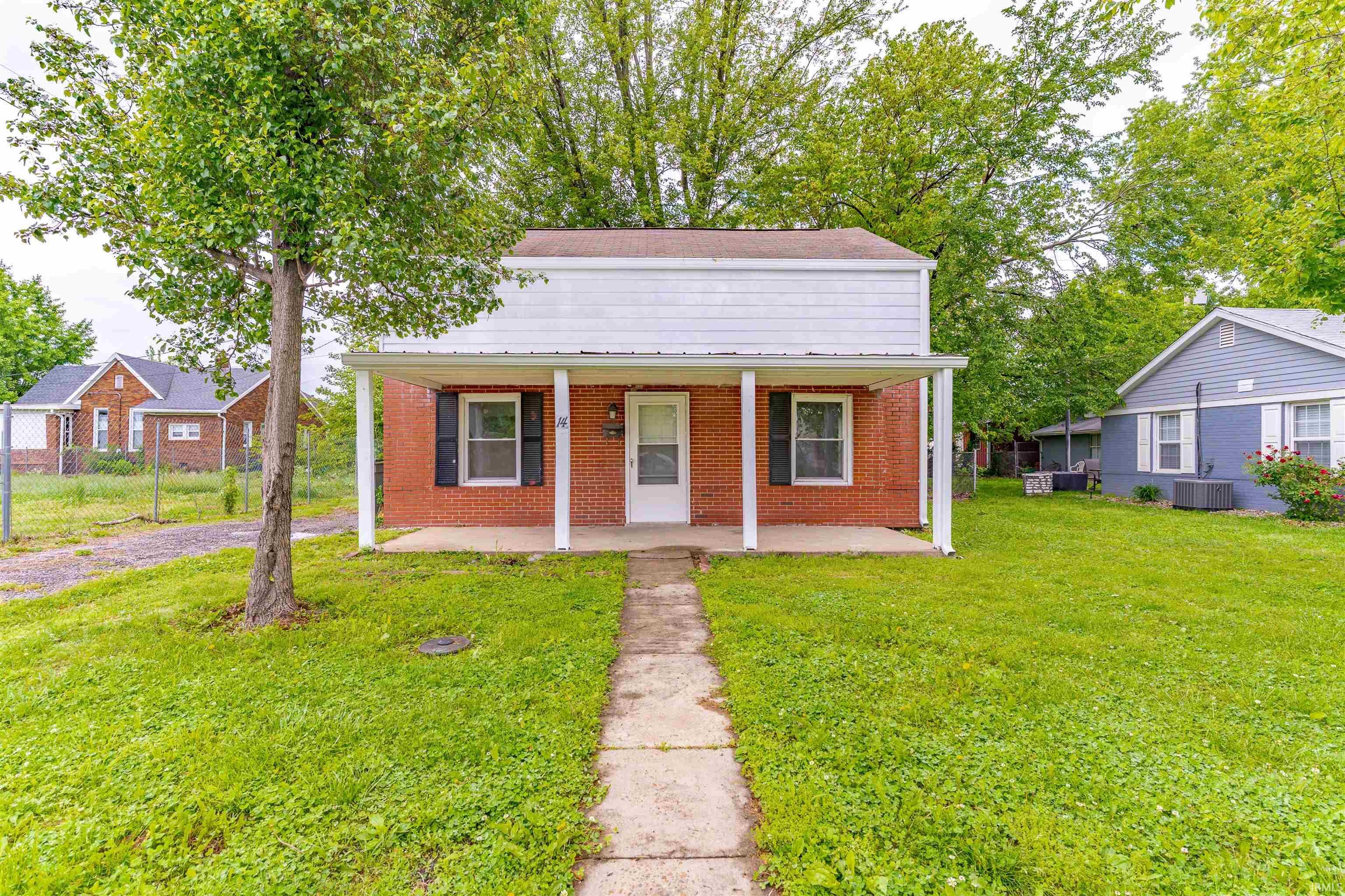 Property Photo: 14 Oakland Avenue IN 47711