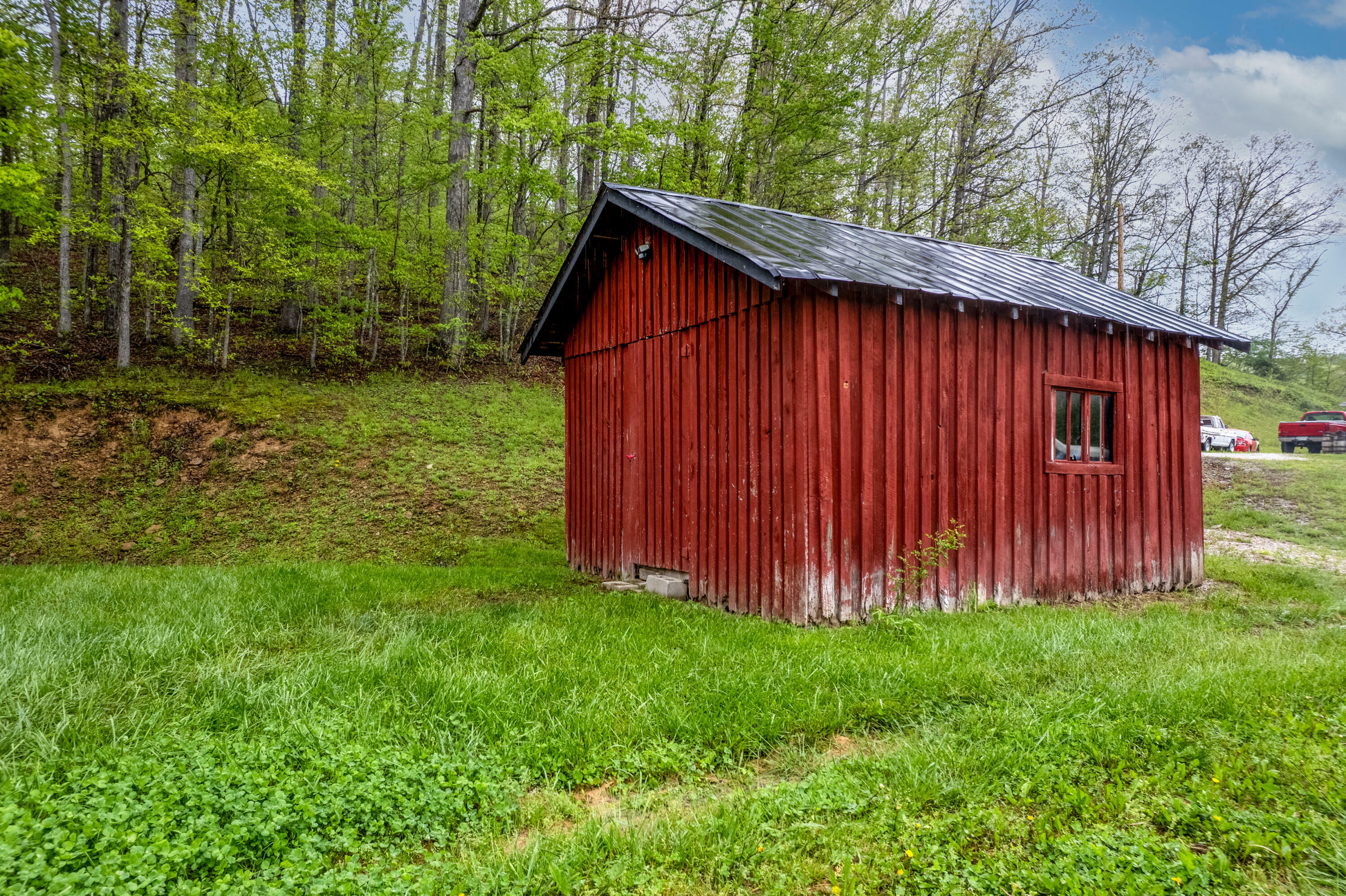 Property Photo: 1132 State Highway 1662 KY 41164