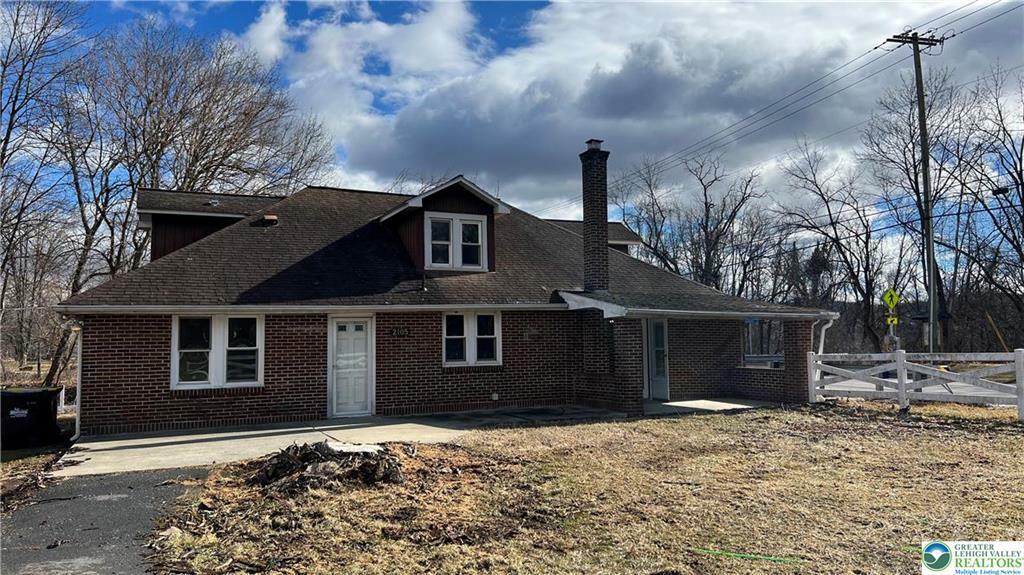 Property Photo: 2105 Creek Road PA 18015