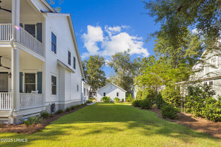 Property Photo:  37 Park Square S  SC 29907 