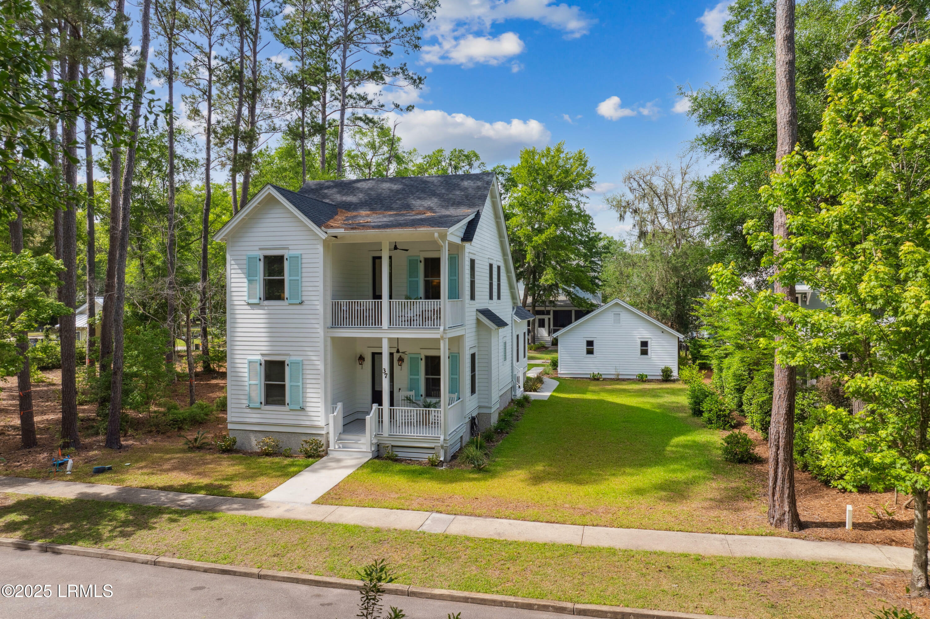 Property Photo: 37 Park Square S SC 29907