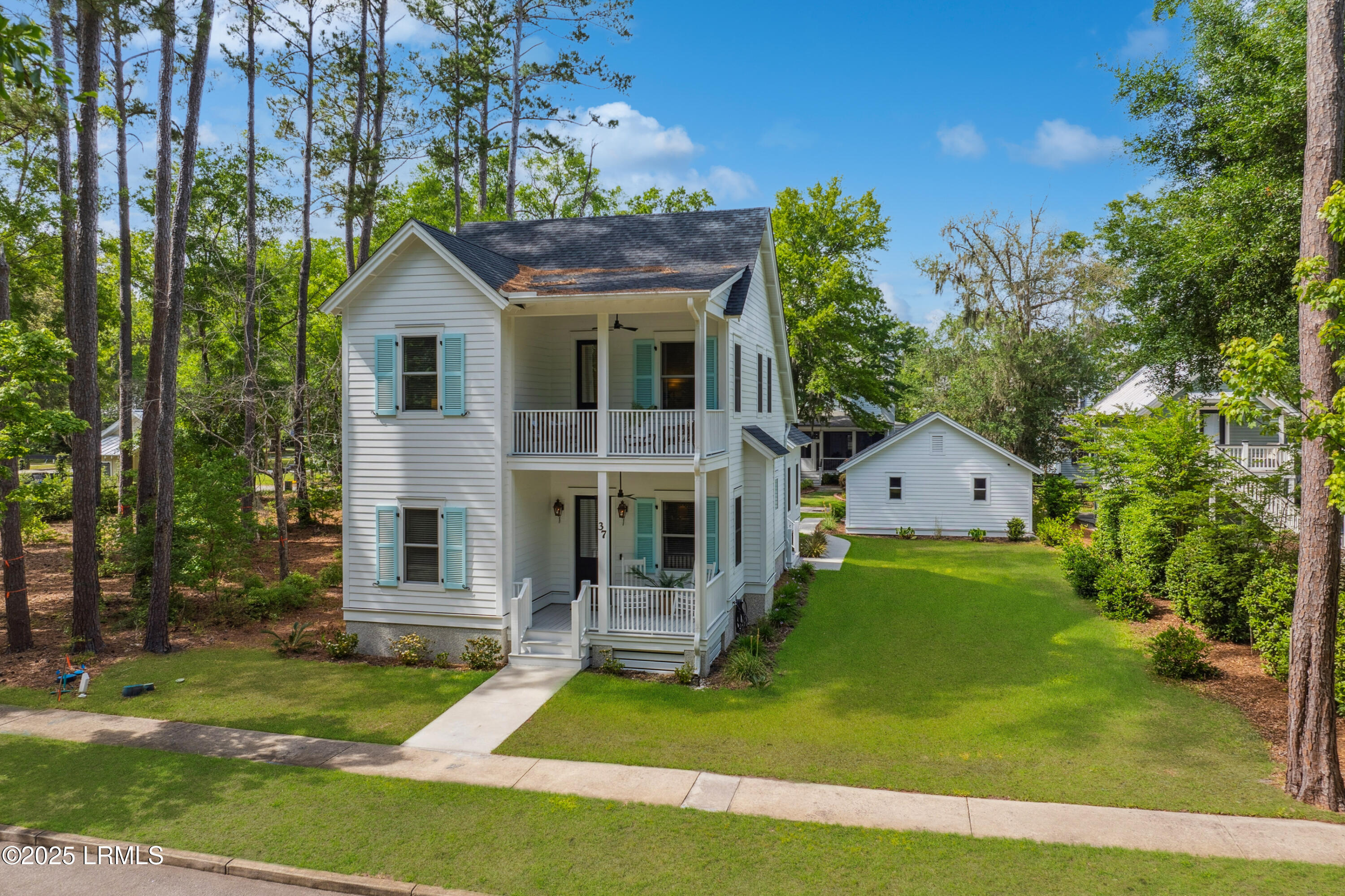 Property Photo: 37 Park Square S SC 29907