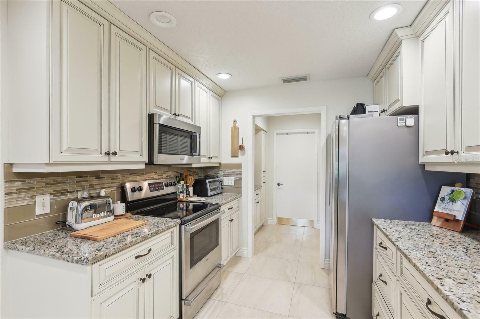 Property Photo: 5335 Sand Crane Court FL 33543