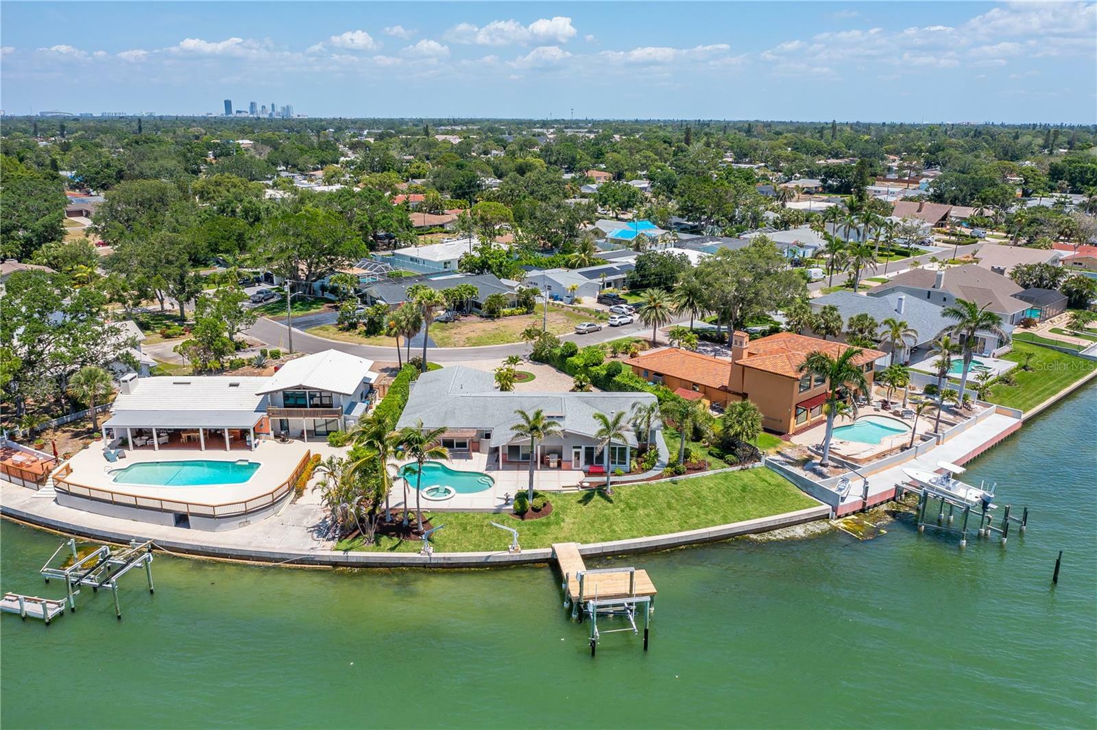 2788 70th Avenue S  St Petersburg FL 33712 photo