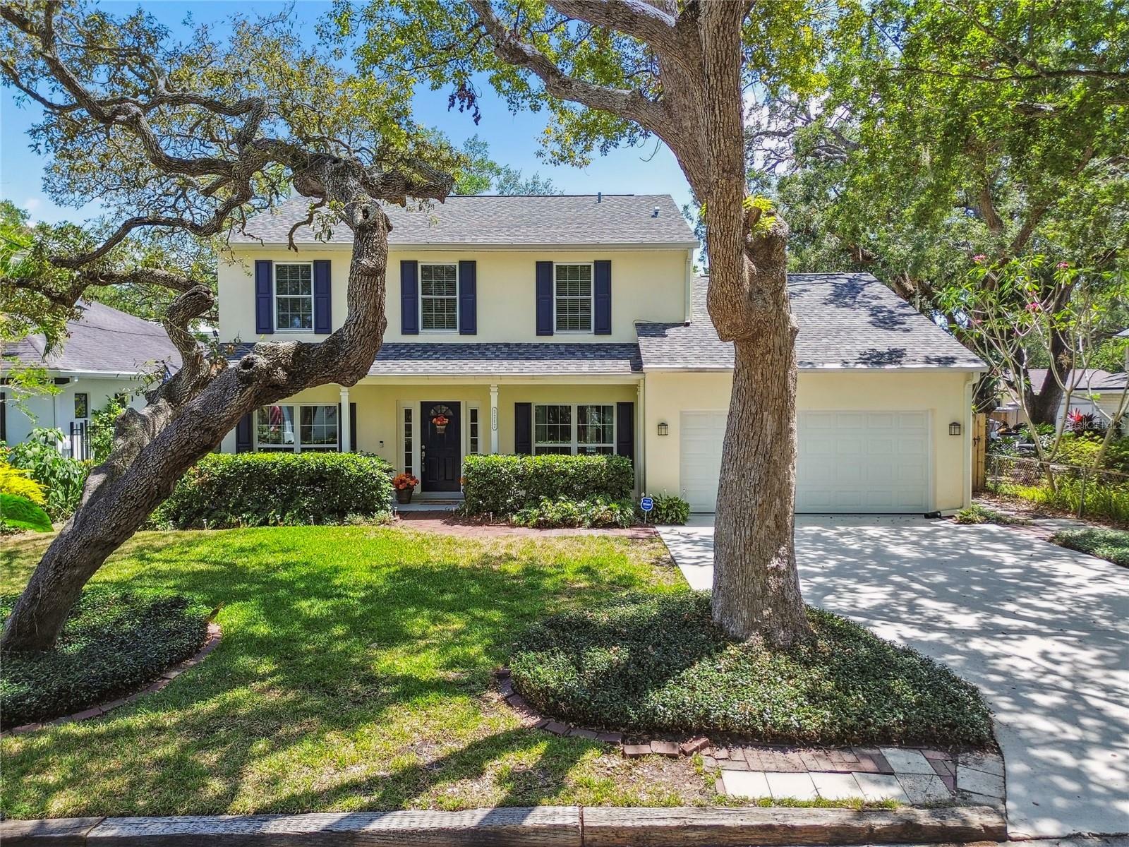 Property Photo: 3212 W Villa Rosa Street FL 33611