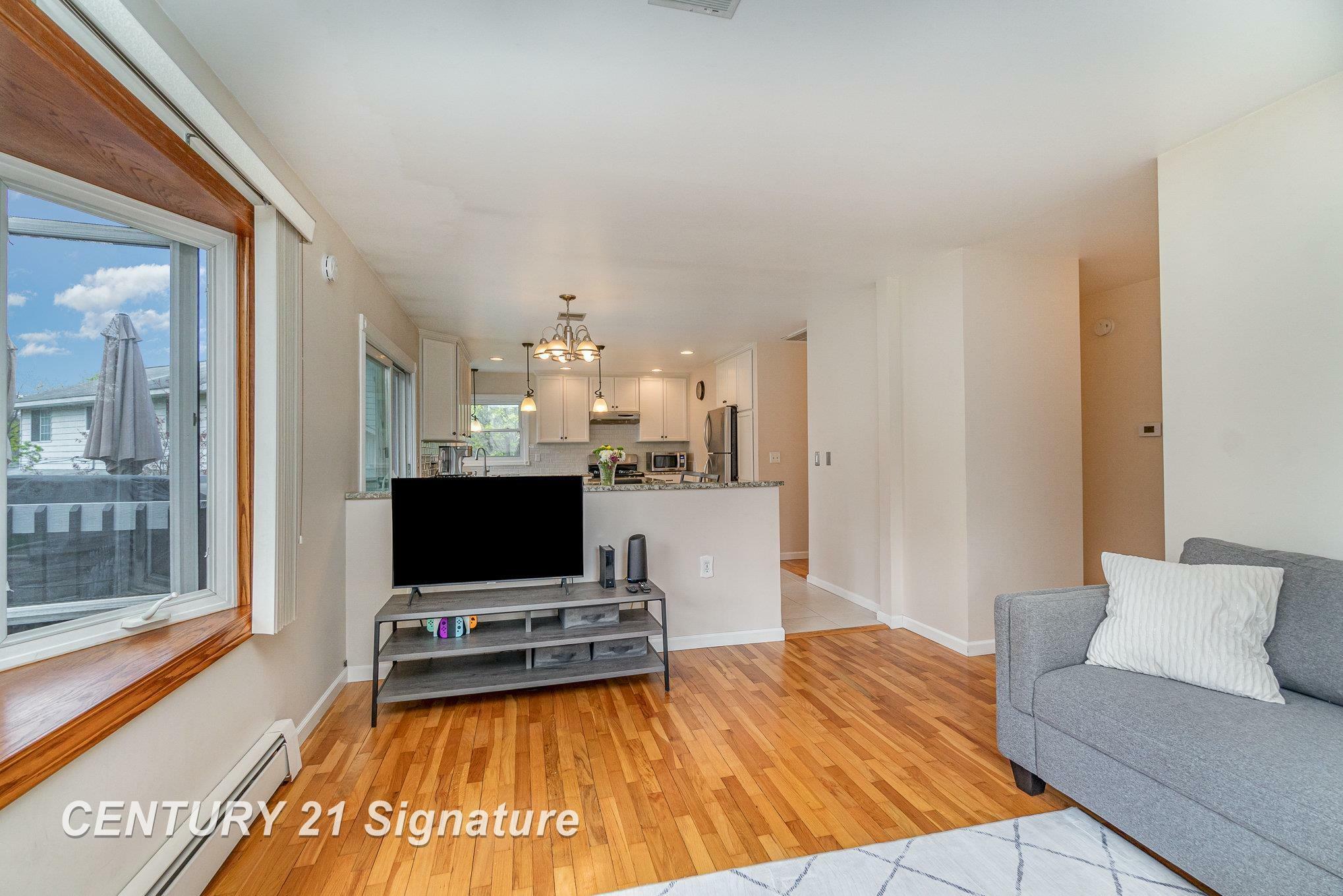 Property Photo:  2214 Jenkins Drive  MI 48642 
