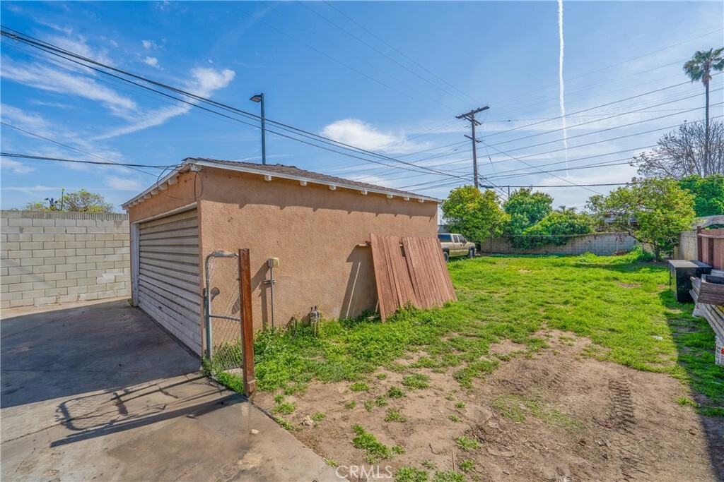 Property Photo:  8912 Elizabeth Avenue  CA 90280 